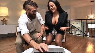 It's My Fucking Wifi, Brazzers Exxtra