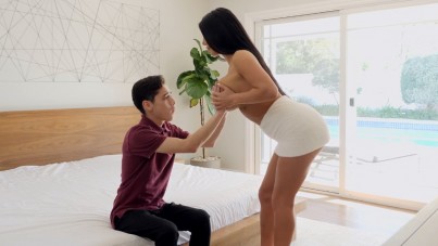 Daughter's Boyfriend Is A Virgin? Mommy Will Fix This